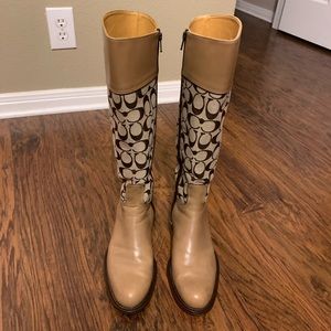 Coach Carole Signature Logo Boots sz 8